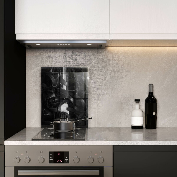 Protection plaque induction Pâtes noires et fourchette