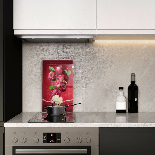 Protection plaque induction Pommes juteuses dans l'eau