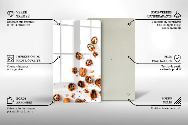 Protection pour plaque de cuisson Noix sur fond blanc