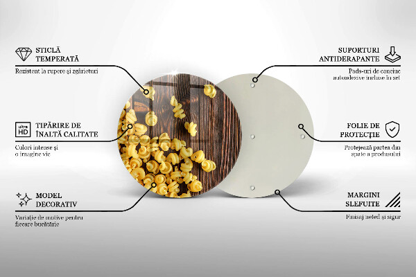 Protection plaque induction Des pâtes sur la table