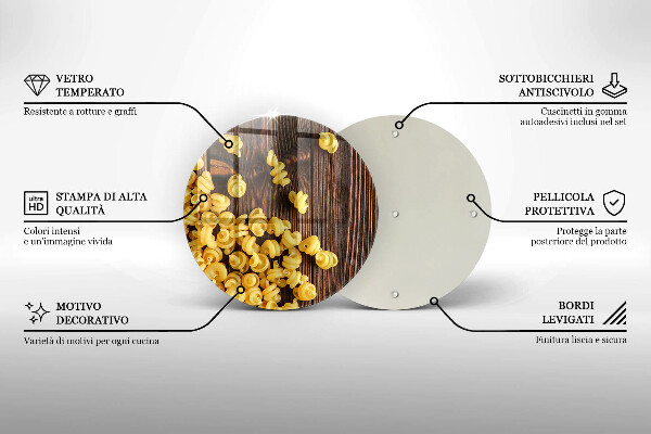 Protection plaque induction Des pâtes sur la table