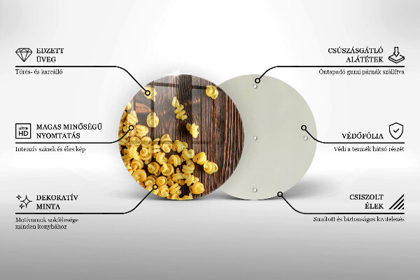 Protection plaque induction Des pâtes sur la table