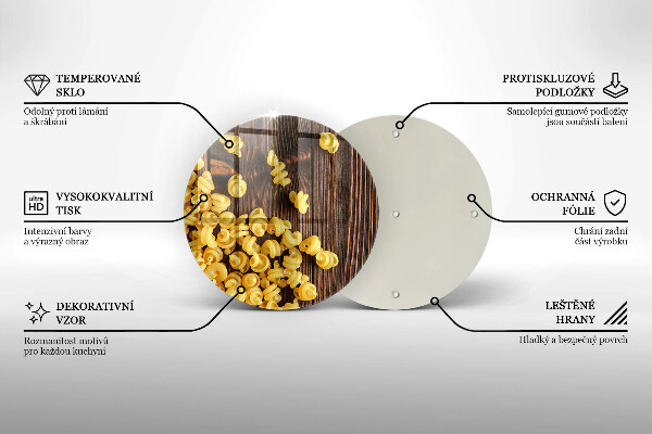 Protection plaque induction Des pâtes sur la table