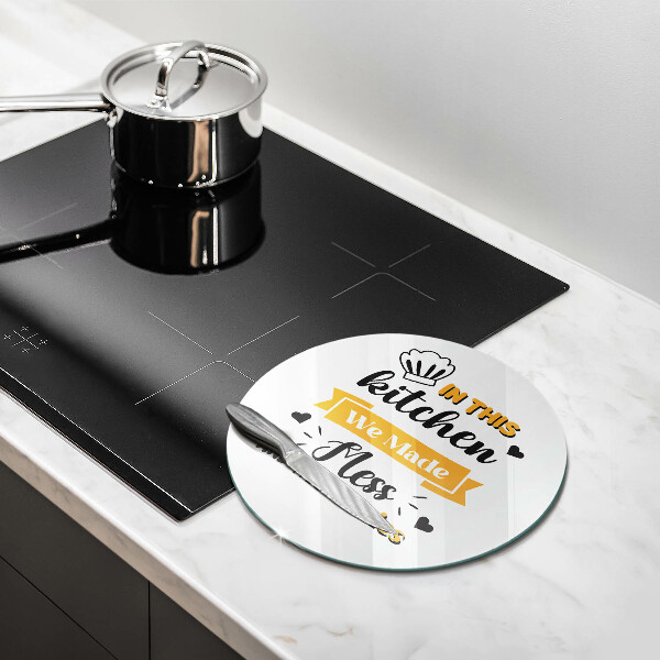 Protection plaque induction Dans cette cuisine nous avons fait du désordre et des souvenirs