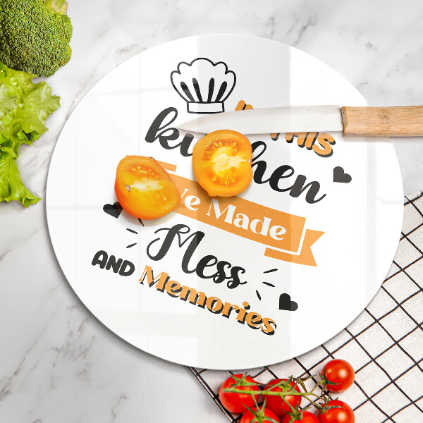 Protection plaque induction Dans cette cuisine nous avons fait du désordre et des souvenirs