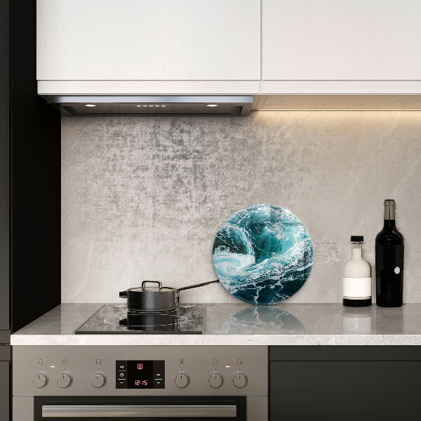 Protection plaque induction Des vagues d'eau écumantes