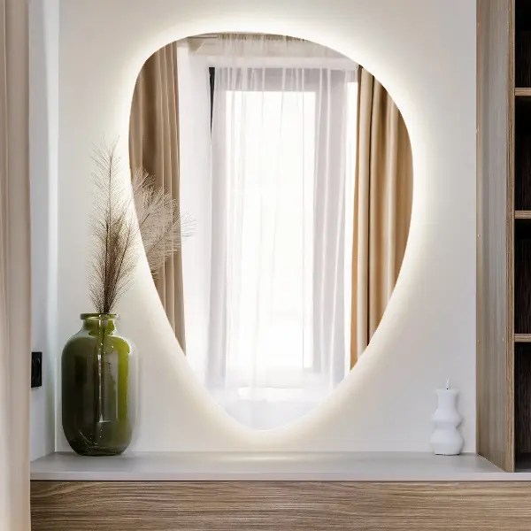 Miroir mural ovoïde avec éclairage LED 64x90 cm
