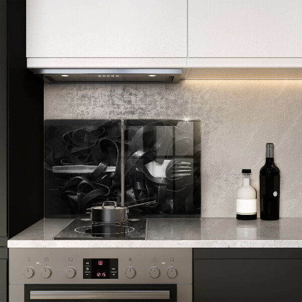 Protection plaque induction Pâtes tagliatelles noires