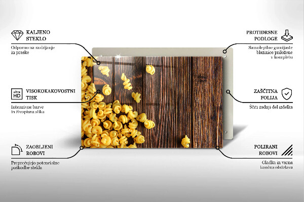 Protège plaque de cuisson Des pâtes sur la table
