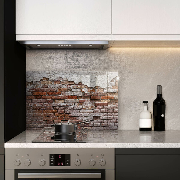 Protection plaque induction Vieux mur de brique et de béton