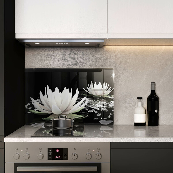 Protection plaque induction Lys blancs sur l'eau