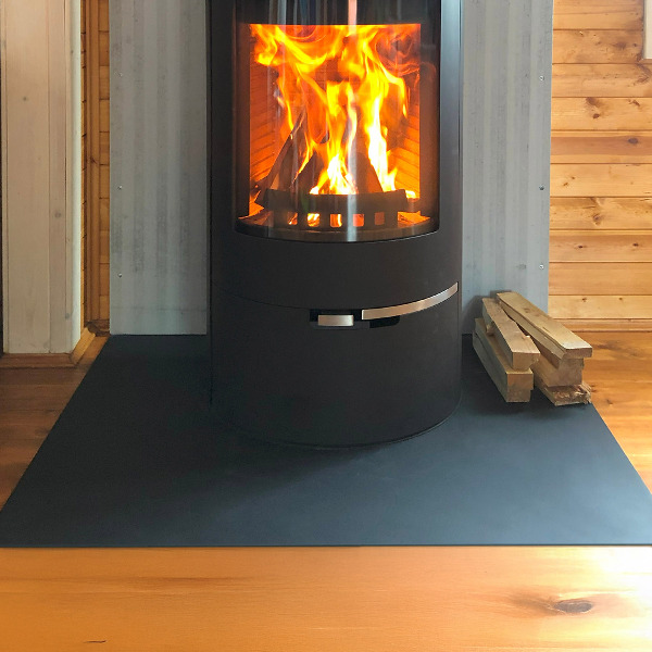 Plaque de sol pour poêle en acier noir 100x70 cm
