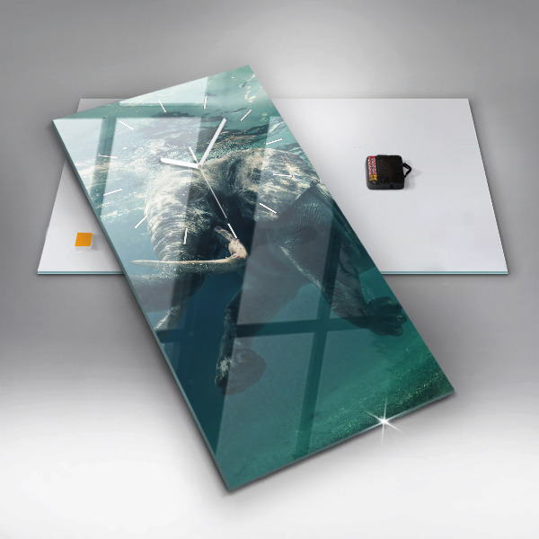 Horloge murale verticale 'Éléphant nageant dans l''océan'