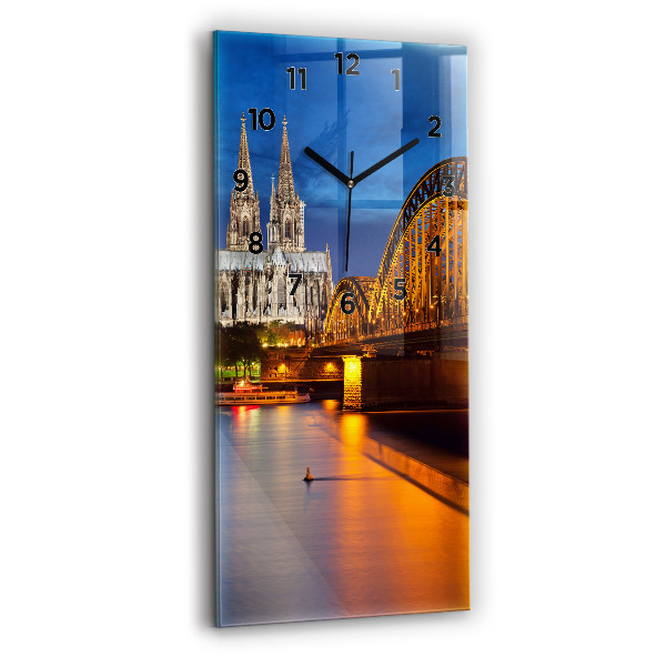 Horloge rectangulaire verticale Pont en Allemagne