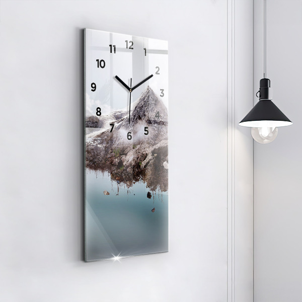 Horloge rectangulaire verticale 'L''île volante et la cascade'