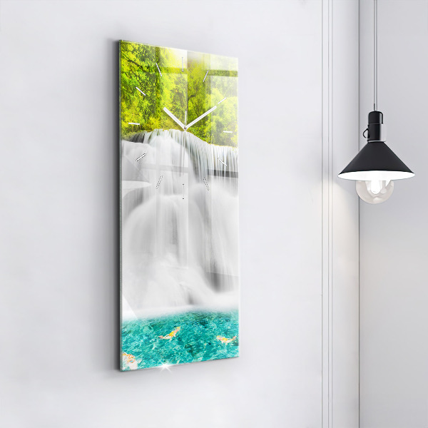 Horloge rectangulaire verticale Cascade en Thaïlande