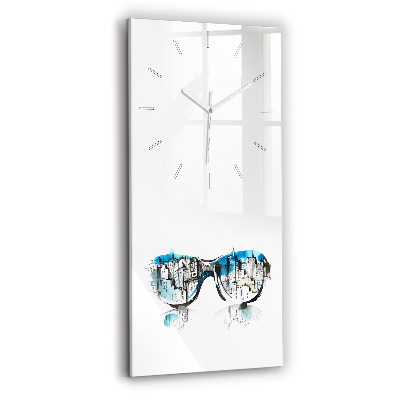 Horloge rectangulaire verticale Ville à lunettes