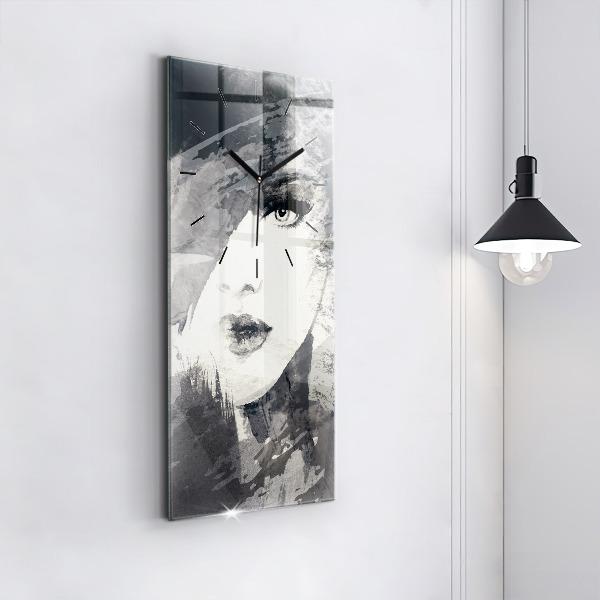 Horloge rectangulaire verticale Femme - aquarelles
