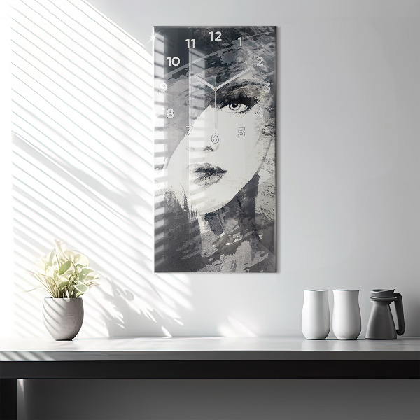 Horloge rectangulaire verticale Femme - aquarelles