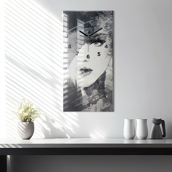 Horloge rectangulaire verticale Femme - aquarelles