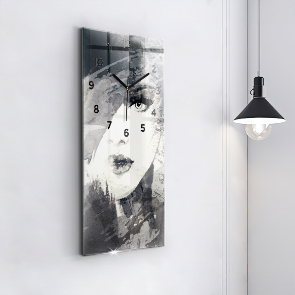 Horloge rectangulaire verticale Femme - aquarelles