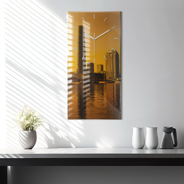 Horloge rectangulaire verticale Rivière Zhujiang