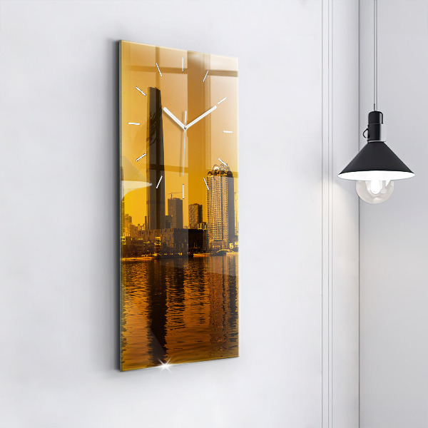 Horloge rectangulaire verticale Rivière Zhujiang