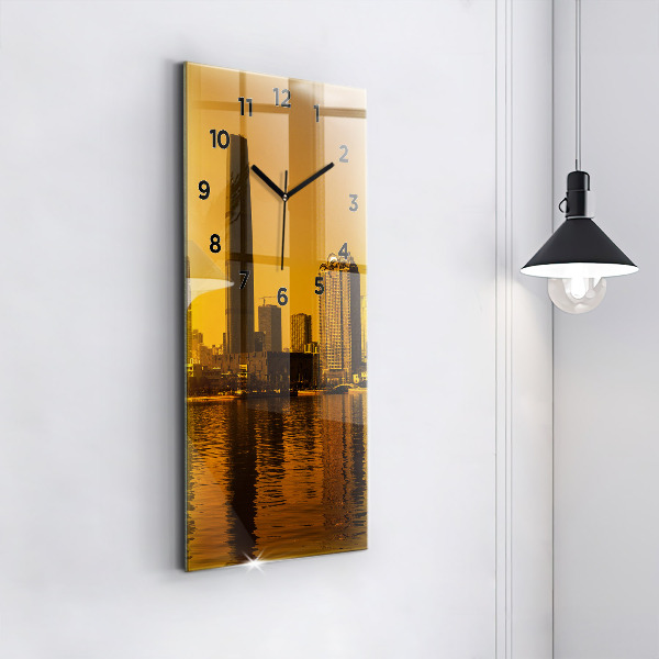 Horloge rectangulaire verticale Rivière Zhujiang