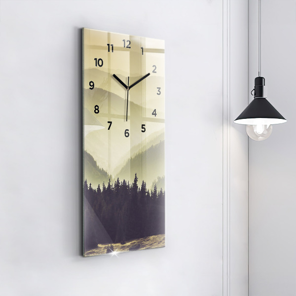 Horloge murale verticale Pentes brumeuses des montagnes
