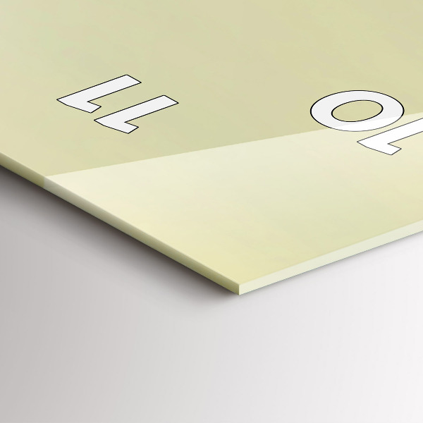 Horloge murale verticale Aigle de la forêt brumeuse