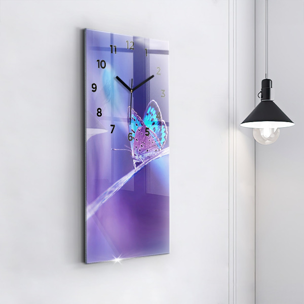 Horloge murale verticale 'Papillon sur l''herbe'