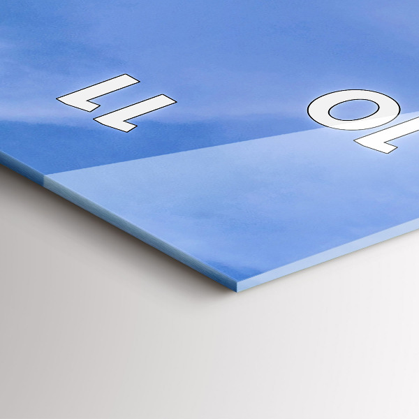 Horloge rectangulaire verticale Un agriculteur sur un tracteur