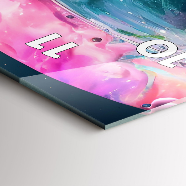 Horloge murale verticale Cosmonaute et nuages colorés