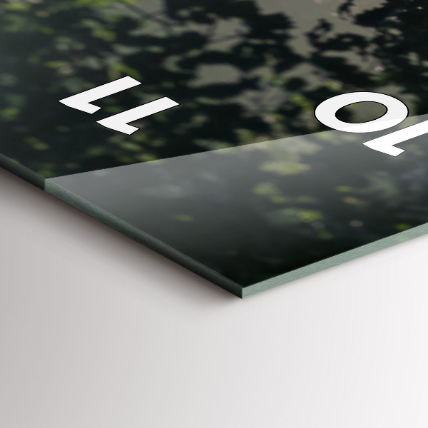 Horloge murale verticale Route forestière et rayons de soleil