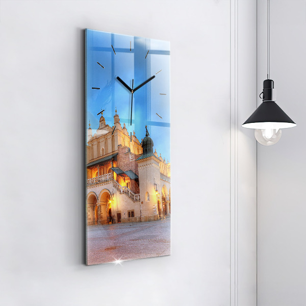Horloge rectangulaire verticale Place du marché principal de Cracovie