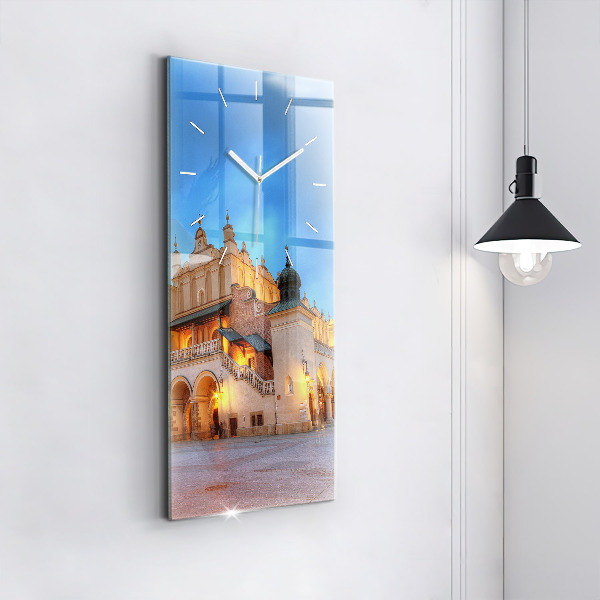 Horloge rectangulaire verticale Place du marché principal de Cracovie