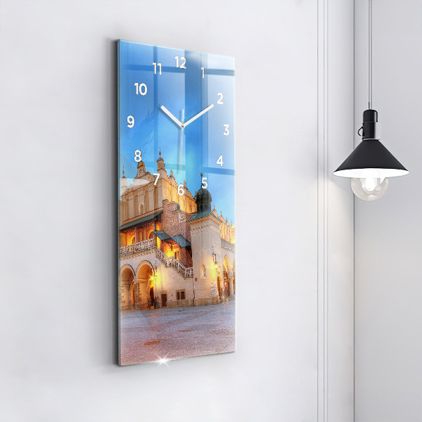 Horloge rectangulaire verticale Place du marché principal de Cracovie