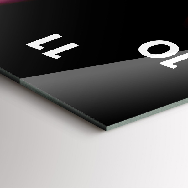 Horloge rectangulaire verticale Fontaine de Wroclaw la nuit