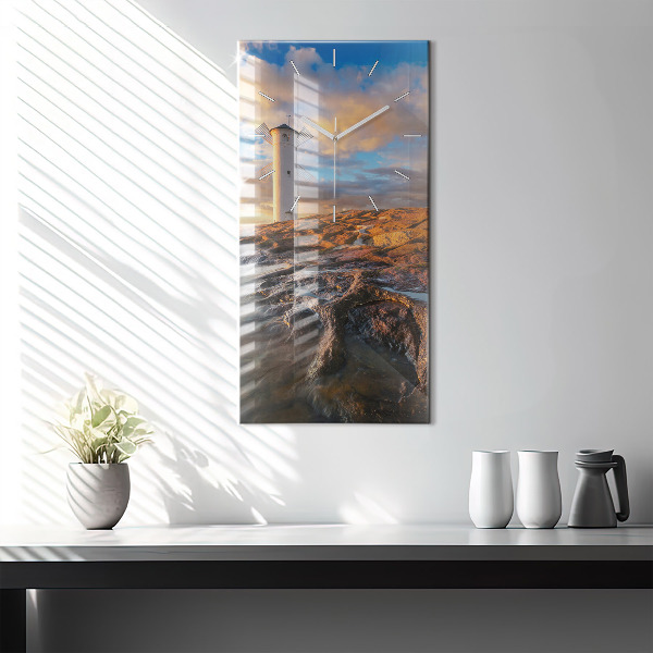 Horloge rectangulaire verticale Le phare et la mer Baltique