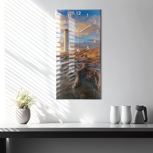 Horloge rectangulaire verticale Le phare et la mer Baltique