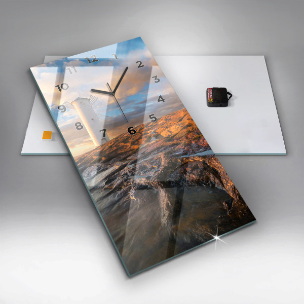 Horloge rectangulaire verticale Le phare et la mer Baltique