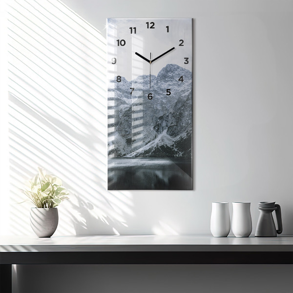 Horloge murale verticale Morskie Oko dans les Tatras