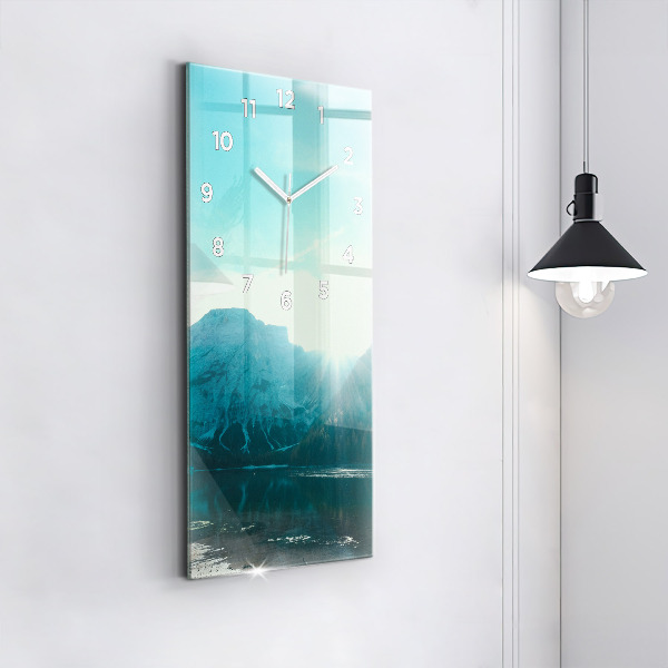 Horloge murale verticale Montagne et rivière en Pologne