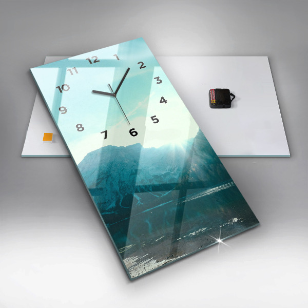Horloge murale verticale Montagne et rivière en Pologne