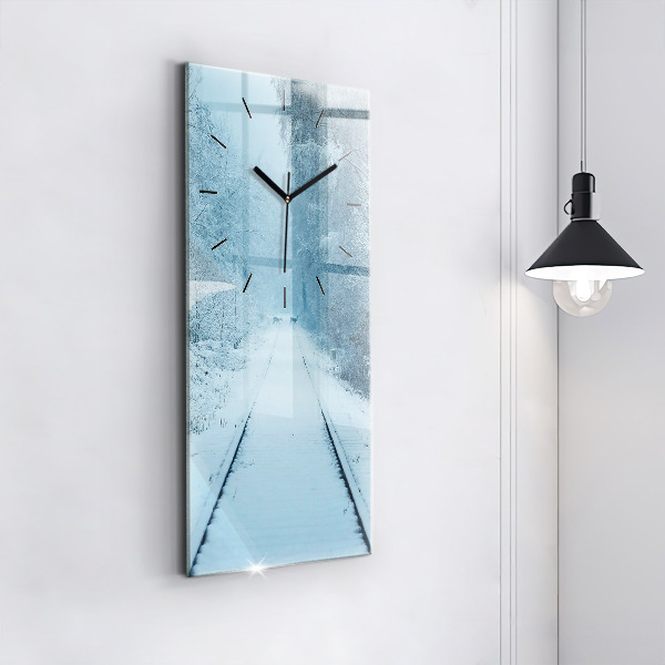 Horloge murale verticale Cerf sur les rails