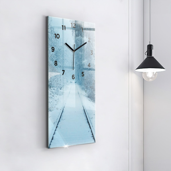 Horloge murale verticale Cerf sur les rails