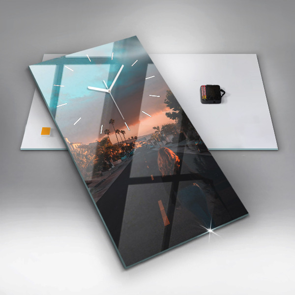 Horloge murale verticale Femme sur la route