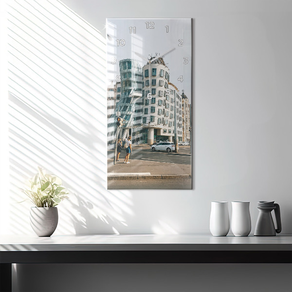 Horloge murale verticale Maison dansante de Prague