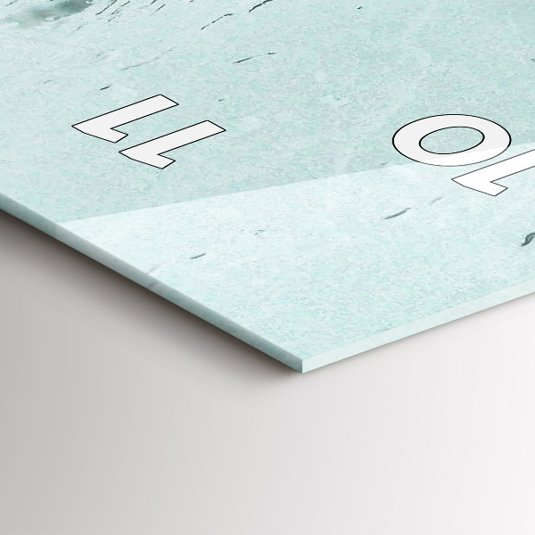 Horloge murale verticale Londres pluvieuse