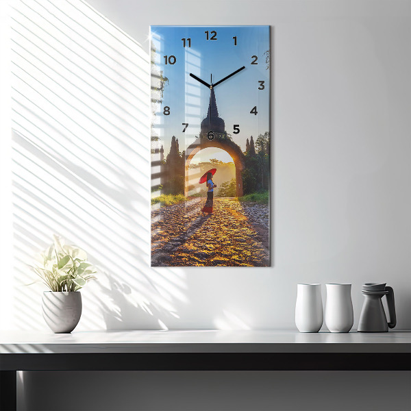 Horloge rectangulaire verticale Parc de Surat Thani en Thaïlande